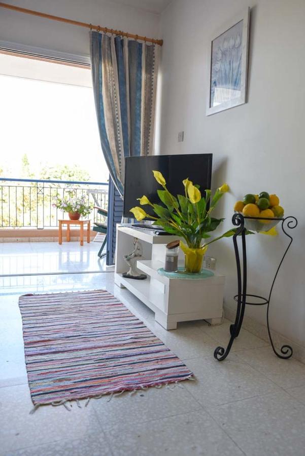 Paradise Gardens With A Large Terrace Πάφος Εξωτερικό φωτογραφία