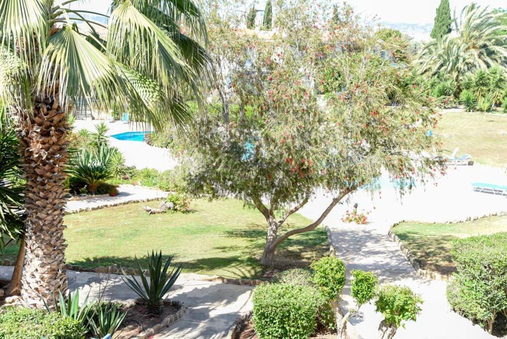 Paradise Gardens With A Large Terrace Πάφος Εξωτερικό φωτογραφία